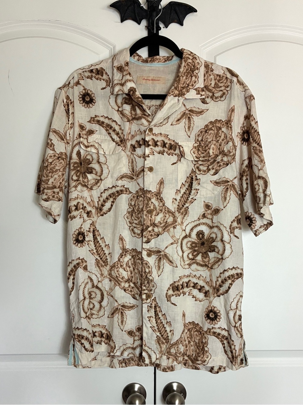 Tommy Bahama Cream & Brown Floral button up Shirt size L - Picture 1 of 13